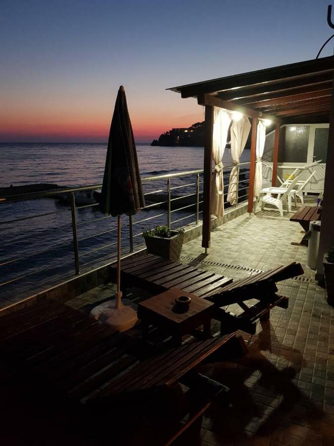 Holiday House Kruce Улцин Екстериор снимка